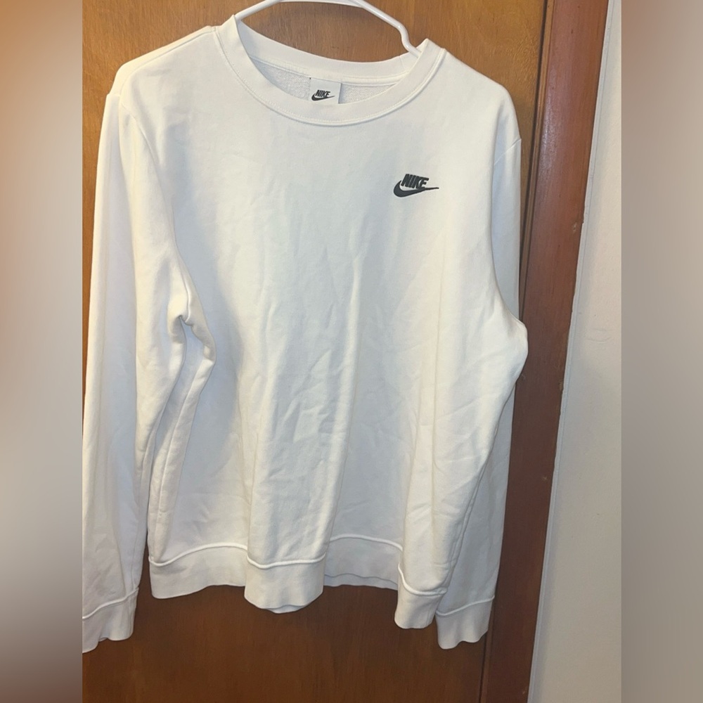 Nike Women’s Classic White Sweatshirt